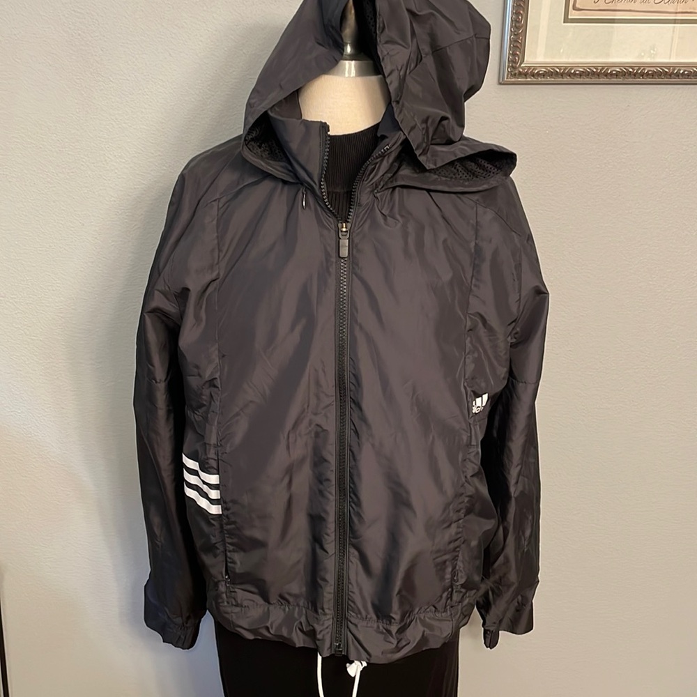 Adidas Windbreaker with hidden Hood, Drawstring Waist #CW2280 size Medium